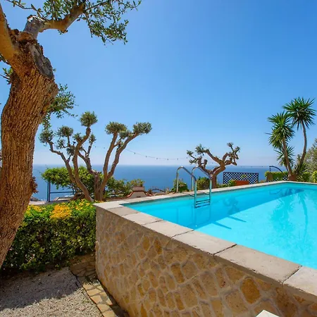 - Marina Villa *