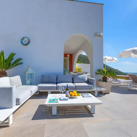- Marina Villa